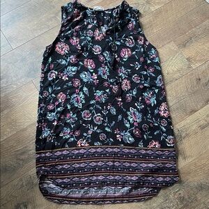 beachlunchlounge Black Floral Sleeveless Top with Pink and Blue Accents